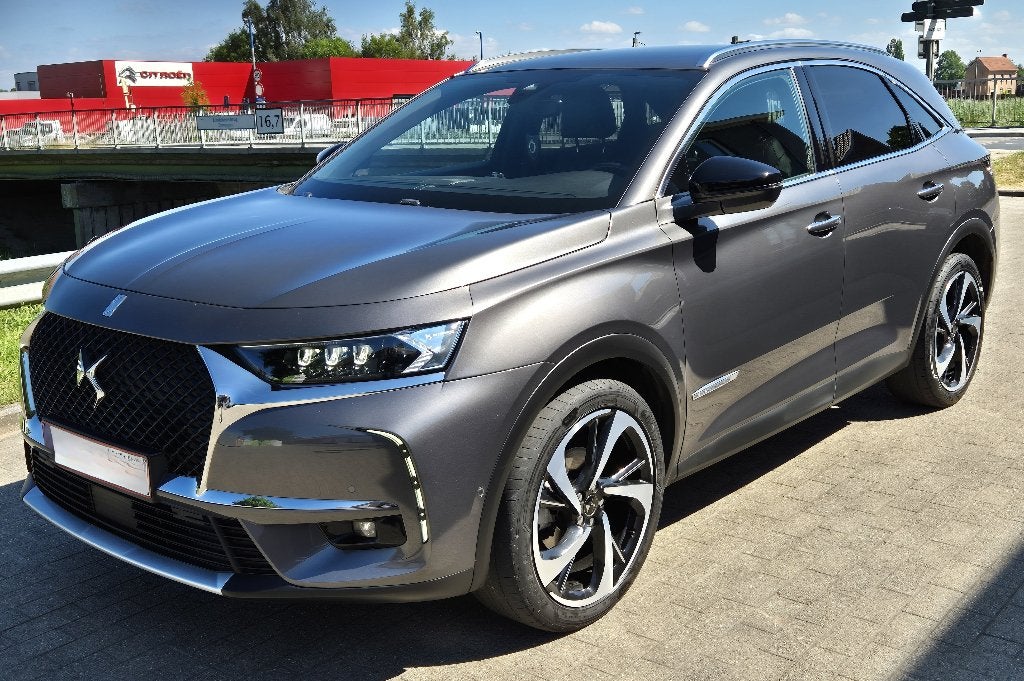 DS 7 CROSSBACK 1.6 PURETECH SO CHIC 225 PK EAT8 FULL OPTION, Autos, Cuir, Argent ou Gris, Achat, Euro 6