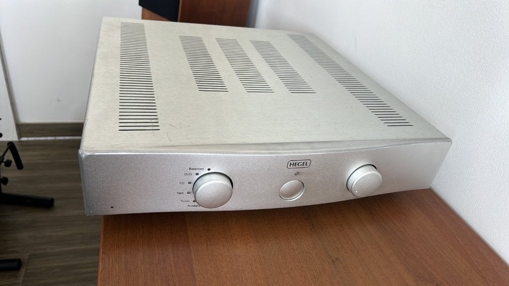 Hegel H1 MK4 Geïntegreerde Versterker mkIV, TV, Hi-fi & Vidéo, Enlèvement, Utilisé, Analogique