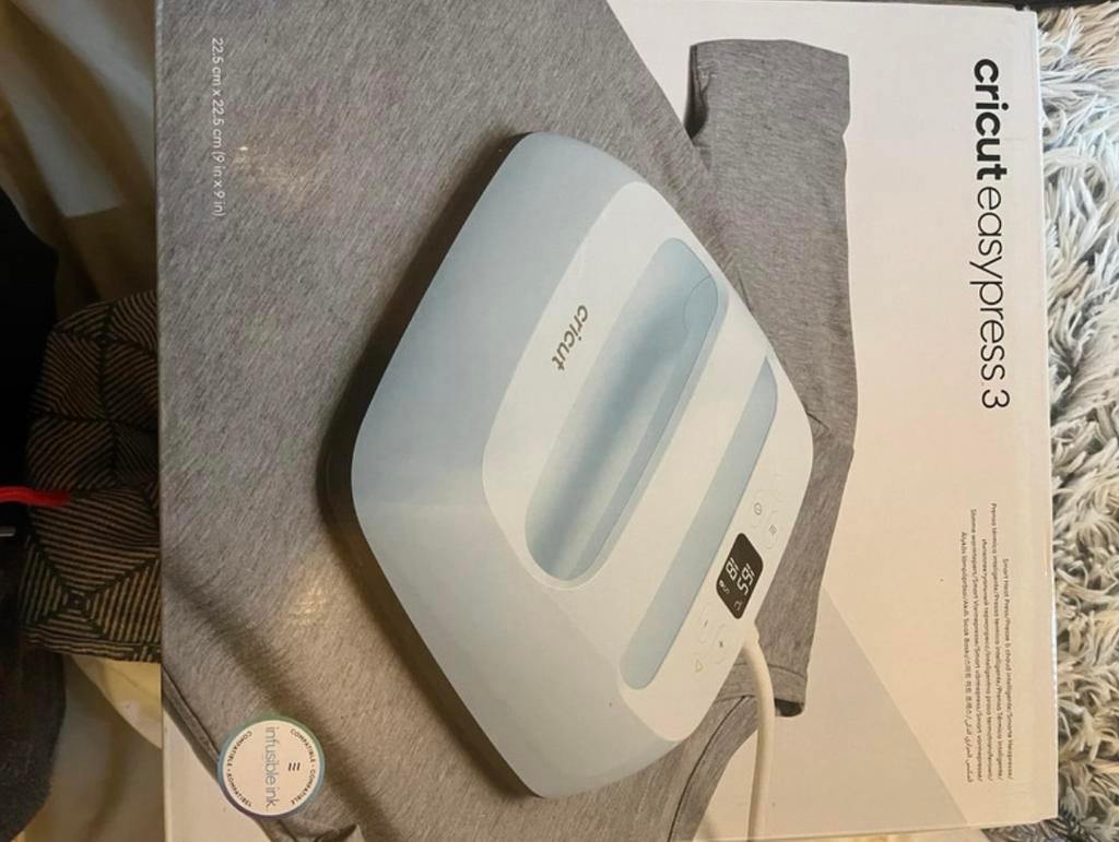 Cricut easypress 3, Services & Professionnels, Imprimeurs & Graphistes, Imprimé