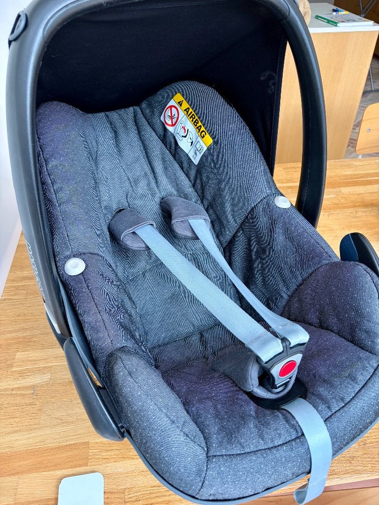 Maxicosi pebble plus + base isofix, Enlèvement, Comme neuf, Maxi-Cosi, Isofix