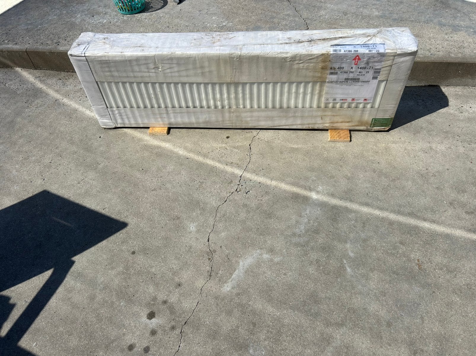 Nieuwe radiator, , nwprijs 436€, te koop voor 200€, Doe-het-zelf en Bouw, Ophalen, Nieuw, Radiator