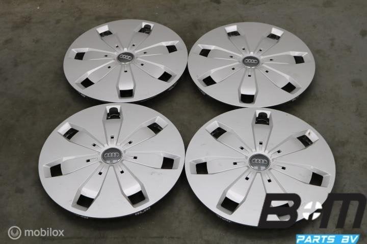 Originele 16 inch wieldoppen Audi Q2 81A601147, Auto-onderdelen, Banden en Velgen, Gebruikt, Band(en)