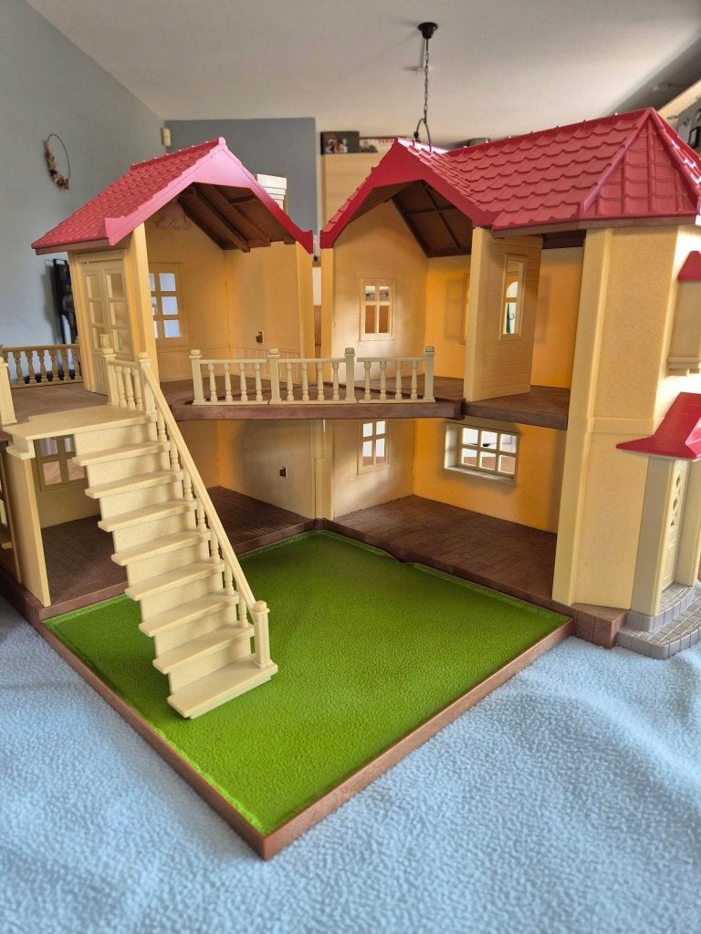 Sylvanian 2752 - Maison de ville avec lampes, Enlèvement ou Envoi, Comme neuf, Maison de poupées