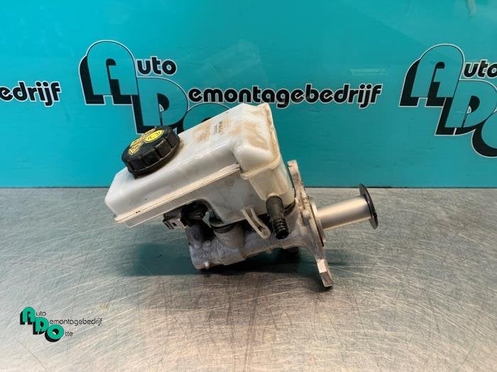 Cylindre de frein principal d'un Volkswagen Golf (Golf 12-), Volkswagen, -, 3 mois de garantie, Utilisé