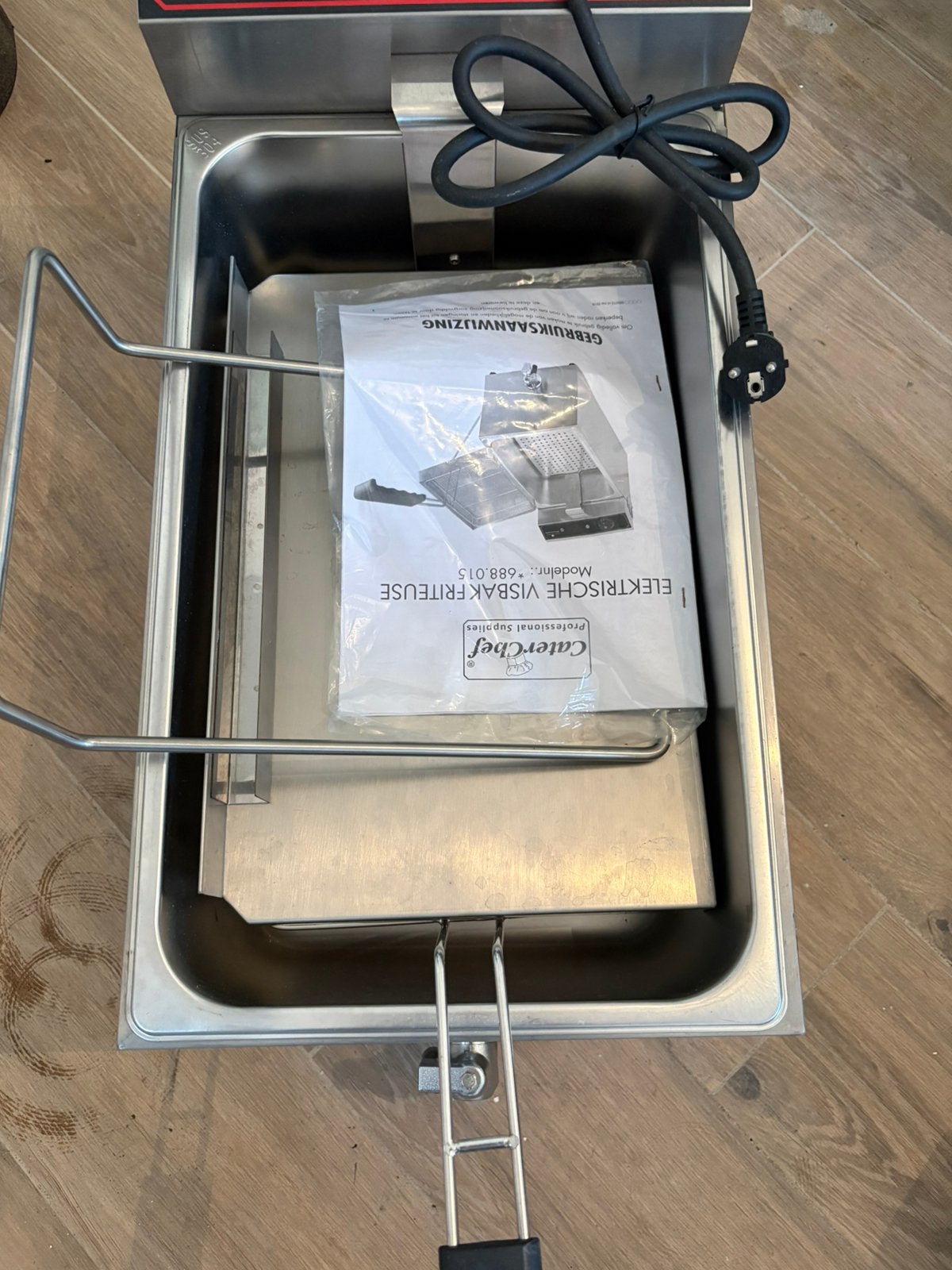 Friteuse professionnel, 4 litres ou plus, Enlèvement, Neuf, Pan intérieur amovible