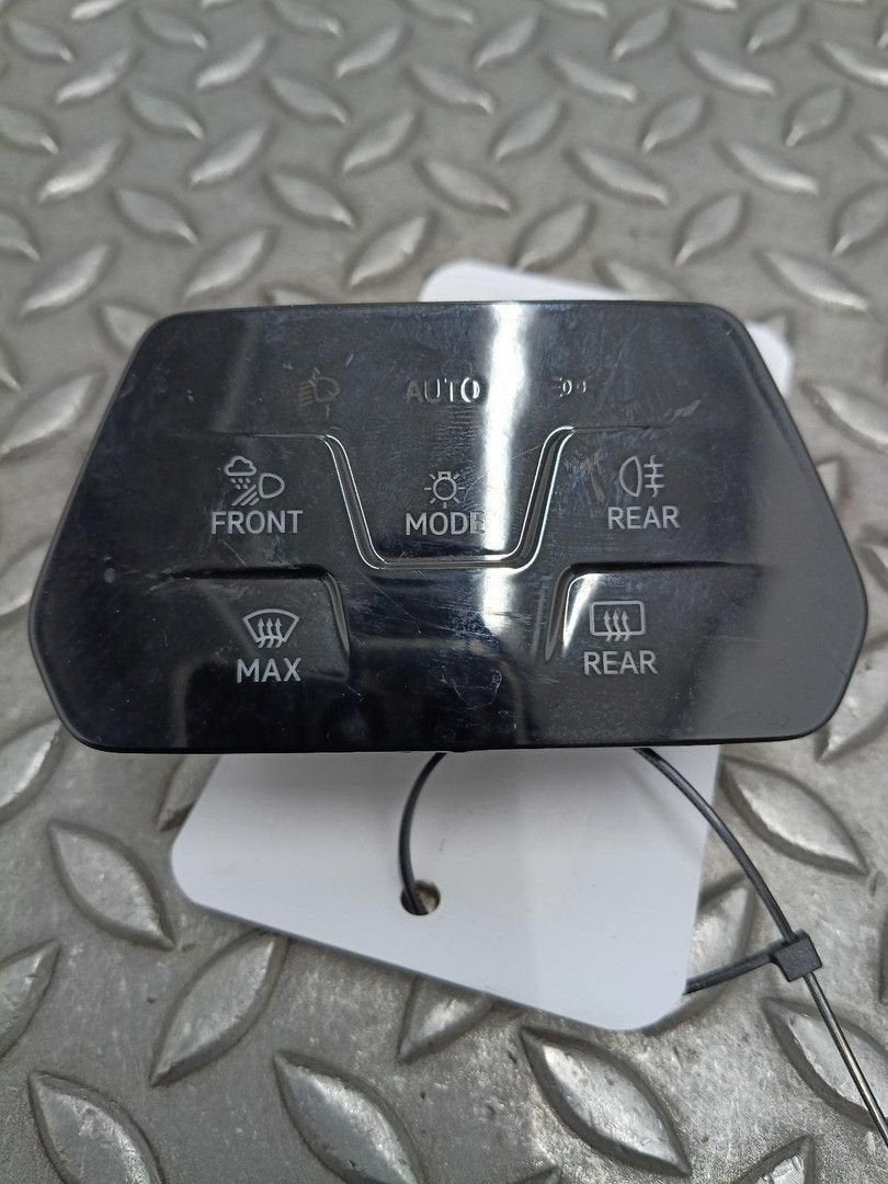 VOLKSWAGEN GOLF CD1 eTSI R-Line Hybride Benz. SCHAKELAAR MUL, Ophalen of Verzenden, Gebruikt, ARN erkend
