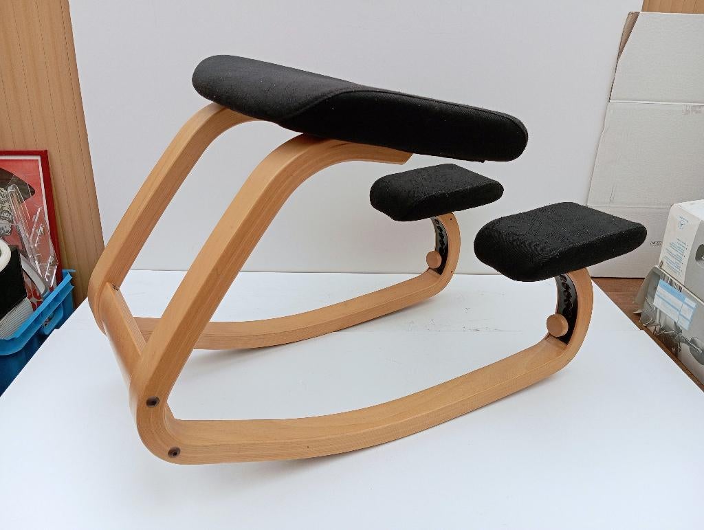 STOKKE VARIER KNIESTOEL ergonomische stoel, Ophalen, Gebruikt, Zwart, Bureaustoel