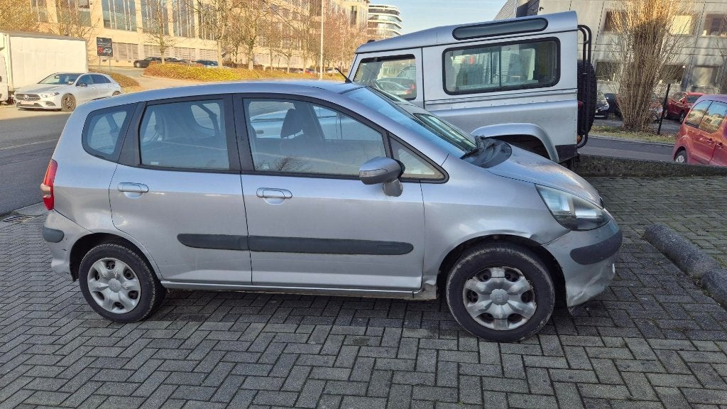 voiture Honda Jazz, Autos, Argent ou Gris, Achat, Boîte manuelle, Noir