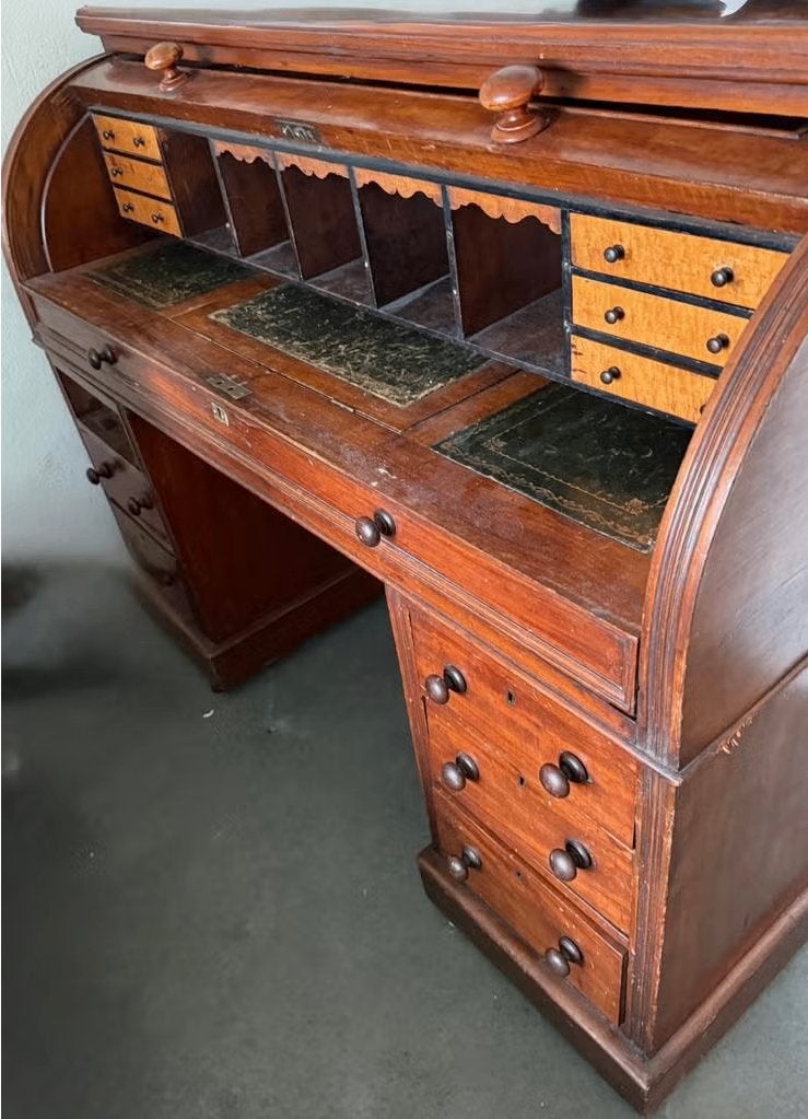 Recherché : ancien bureau à rouleaux/bureau à cylindre, Antiquités & Art, Enlèvement