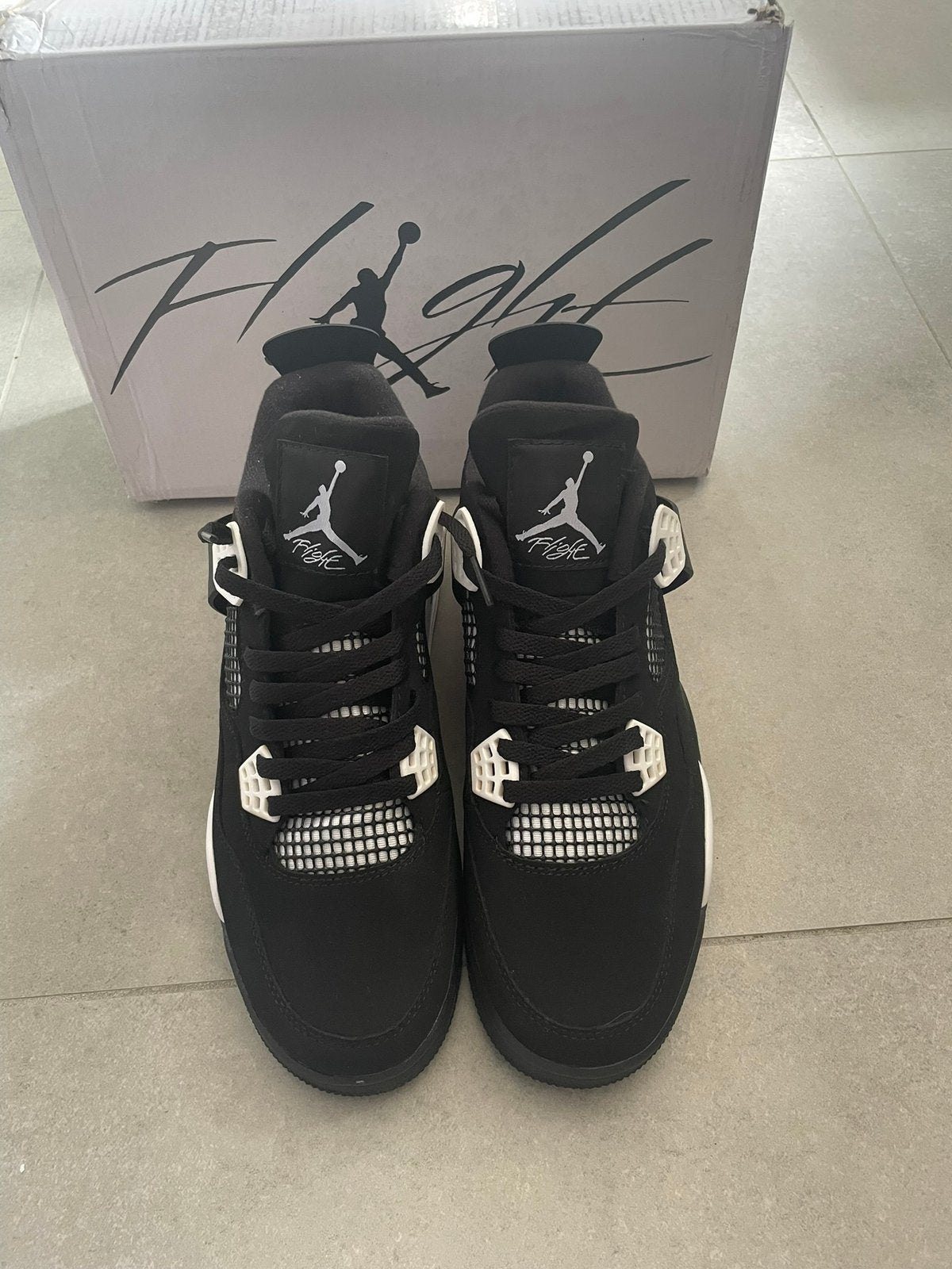 Jordan 4, Ophalen of Verzenden, Zo goed als nieuw, Schoenen