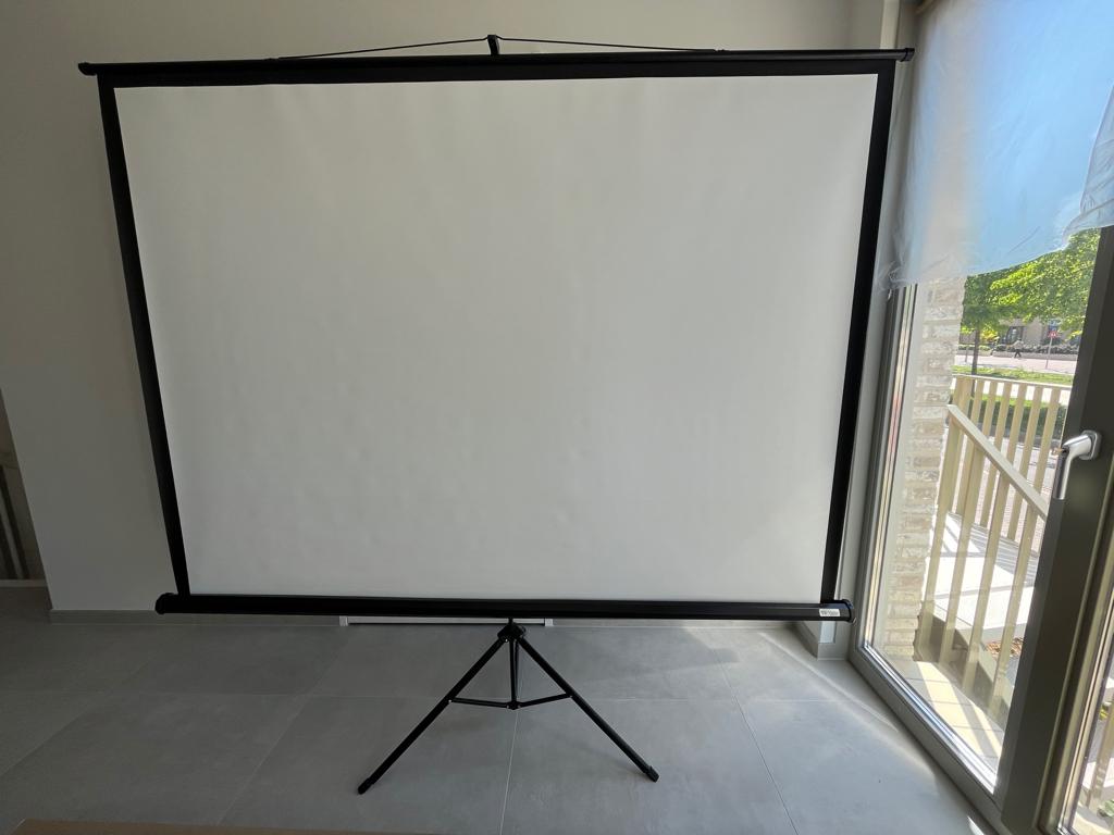 Projectiescherm 100" met statief en draagtas, Ophalen, Handmatig, Zo goed als nieuw