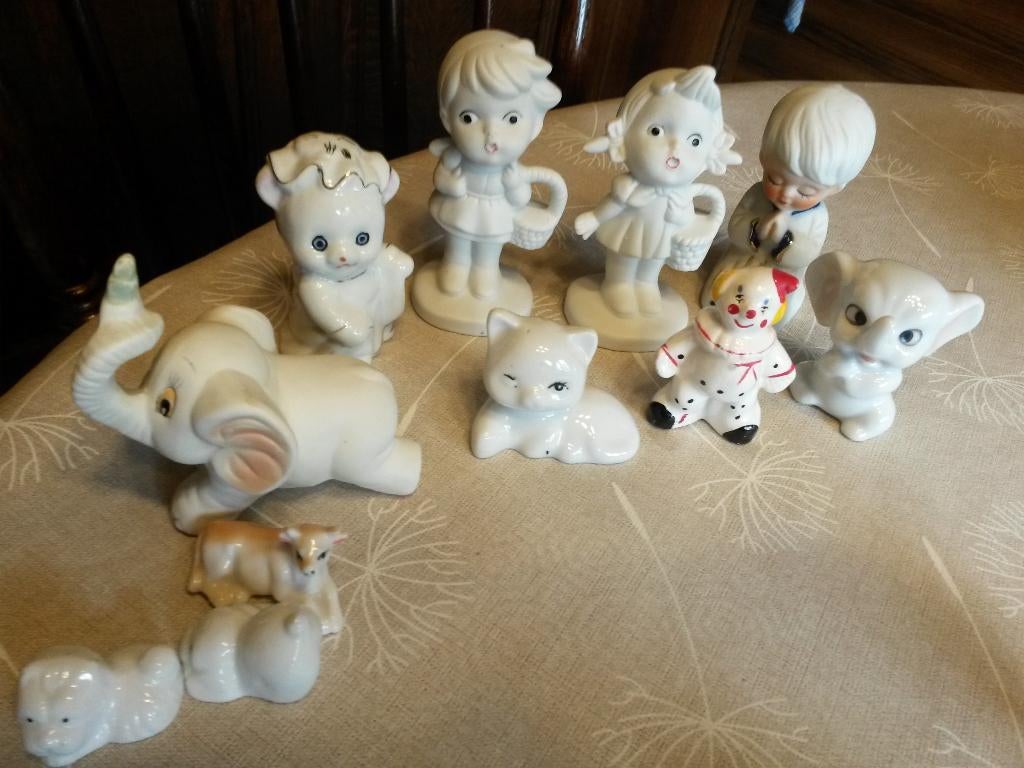 witte miniatuurbeeldjes, Ophalen of Verzenden, Zo goed als nieuw