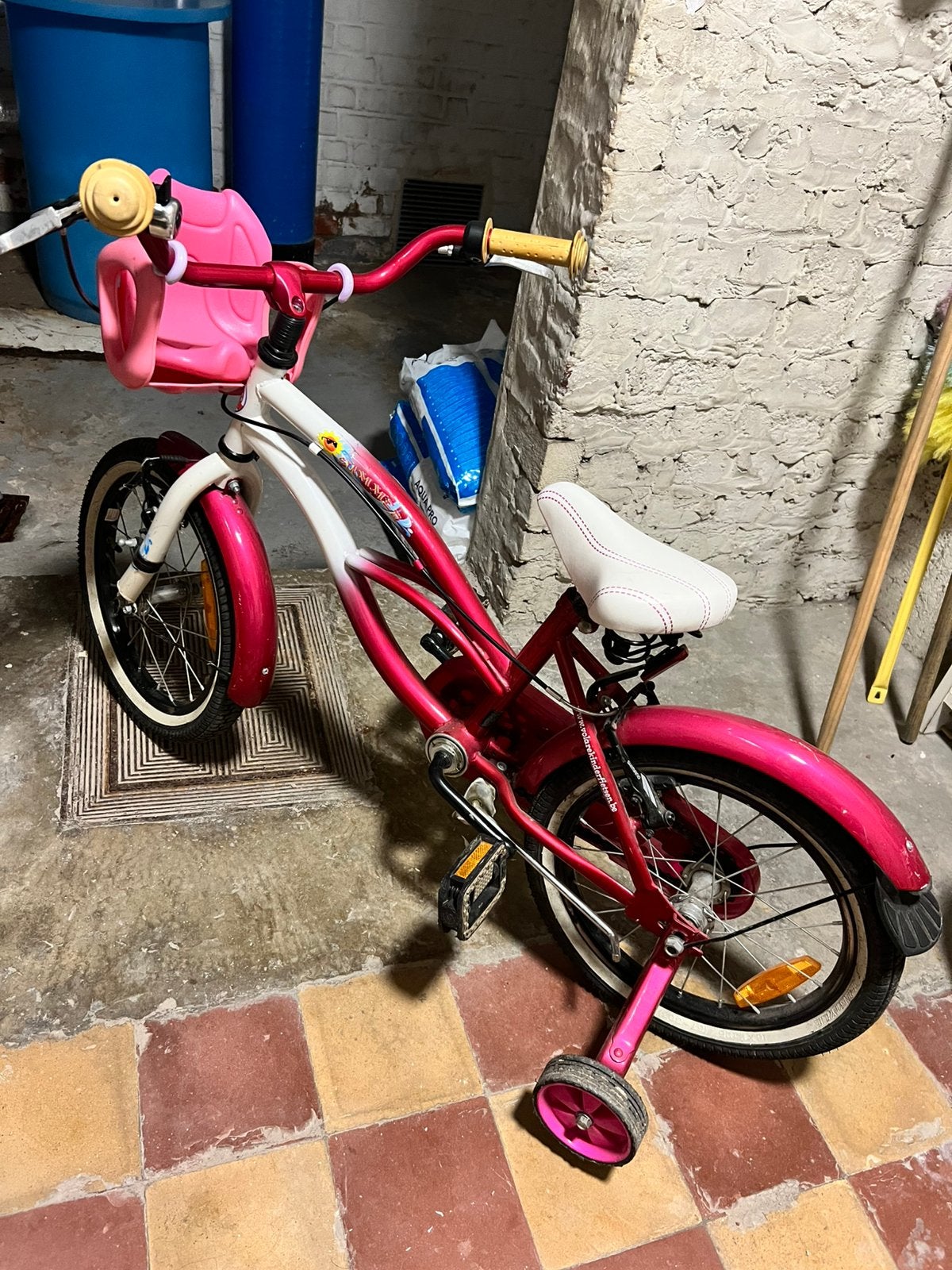 Vélo fille 16 pouces, Frein sur jante, Stabilisateurs, 16 à 20 pouces, Enlèvement