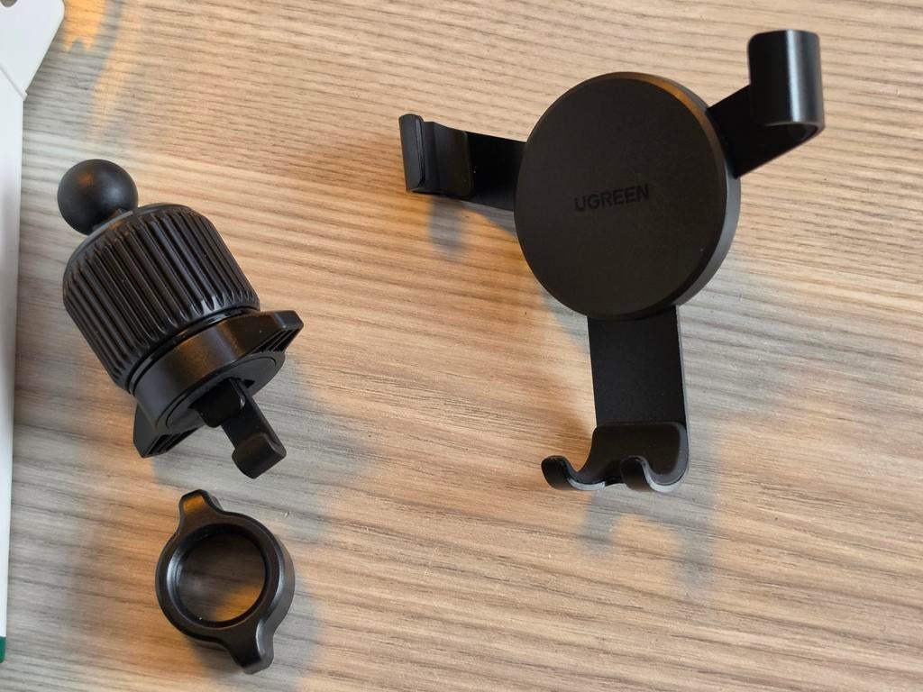 Support de téléphone pour voiture UGREEN avec garantie et bo, Enlèvement ou Envoi, Comme neuf, Voiture