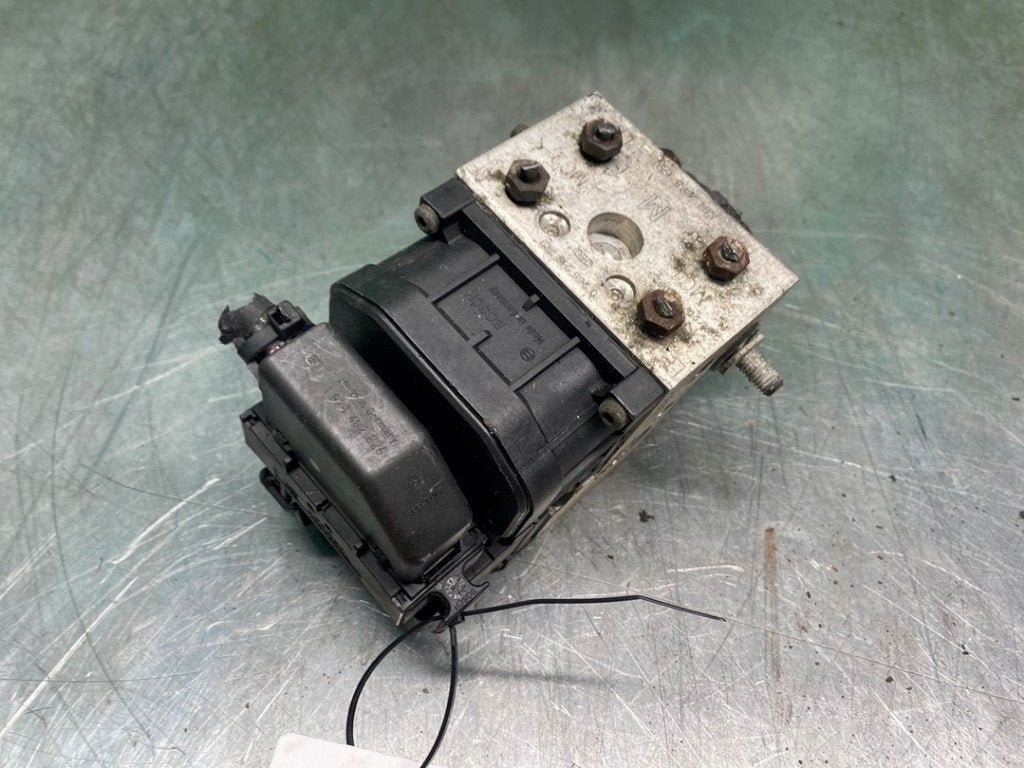 ABS POMP Mitsubishi Carisma (|0273004488|0265216773|), Gebruikt, Info@mitsubishi-motors.de, MITSUBISHI, Mitsubishi