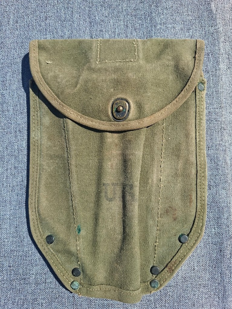 Housse de pelle pliante US M-1943 KENWOOD MFG CO 1944, Enlèvement ou Envoi, Armée de terre, Autres types