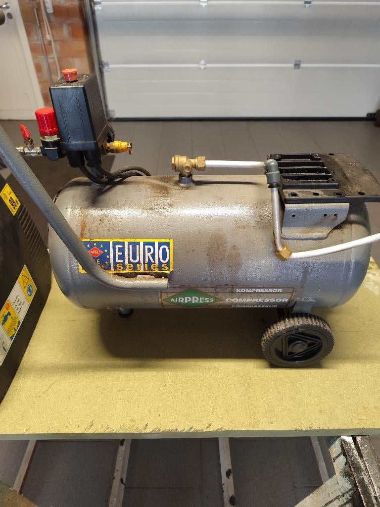 Drukvat compressor 25l, Doe-het-zelf en Bouw, 25 tot 100 liter, Ophalen, Gebruikt, 6 tot 10 bar