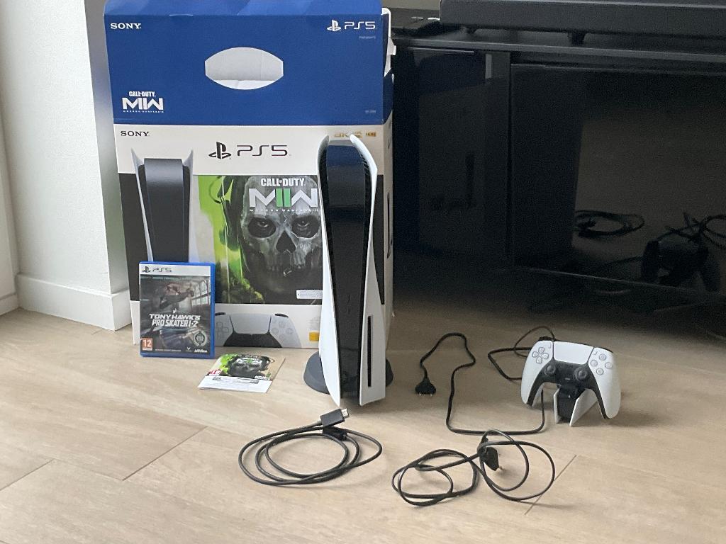 Playstation 5 disc edition met games en laadstation, Ophalen, Nieuw, Playstation 5