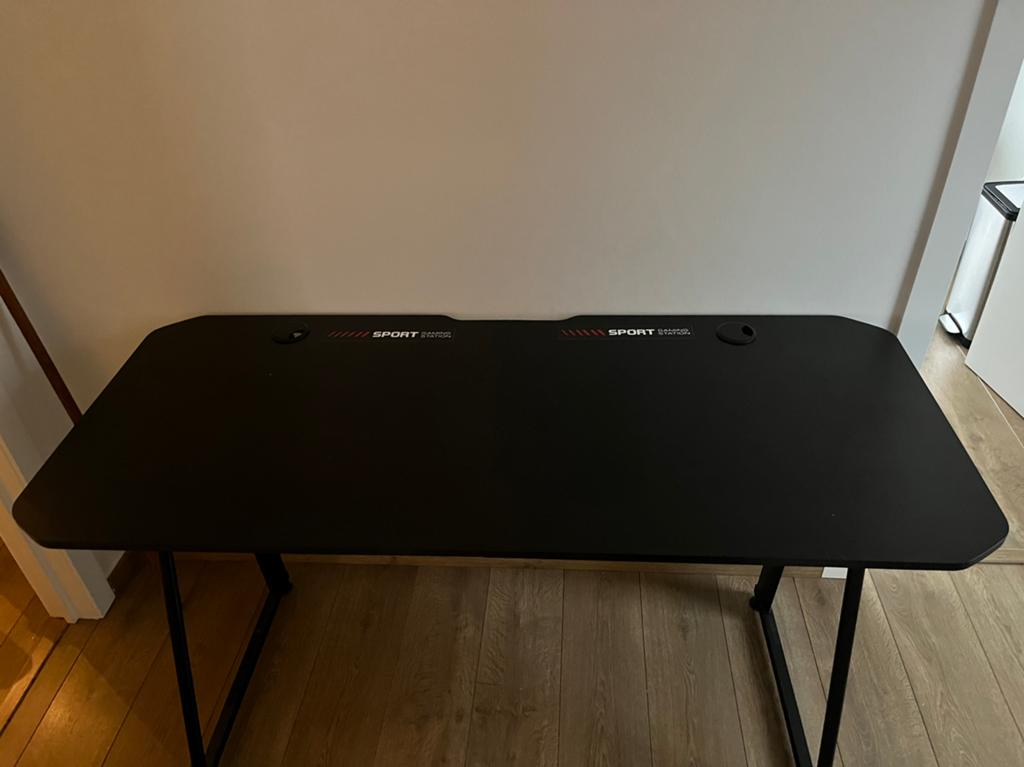Gaming bureau, Enlèvement, Comme neuf
