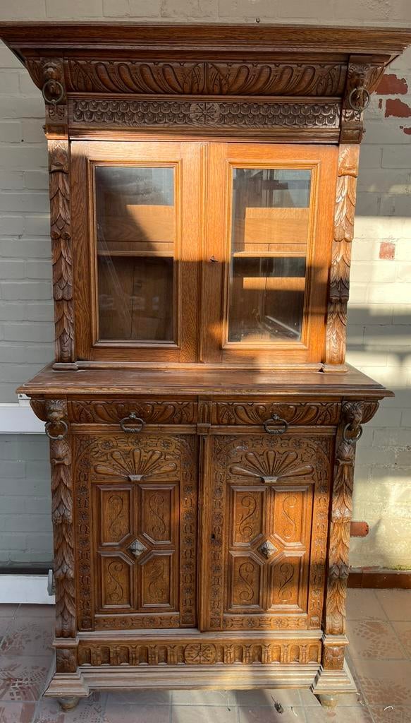 Antieke kast, Ophalen