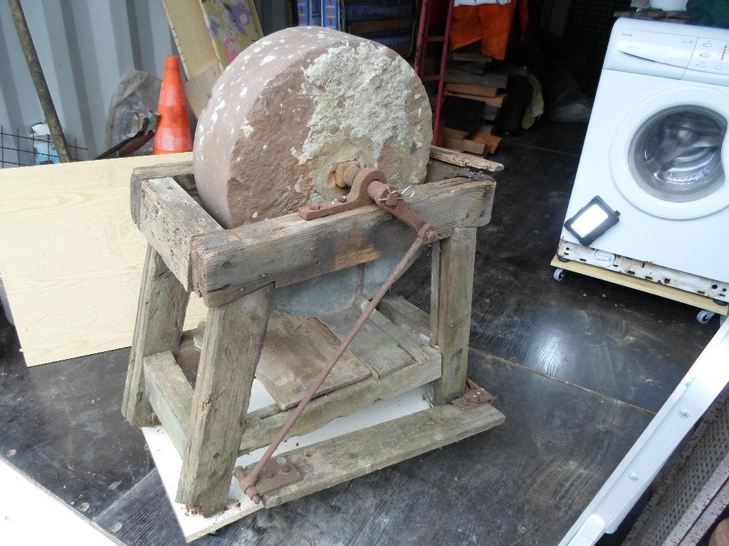 Ancienne meule à eau, Enlèvement
