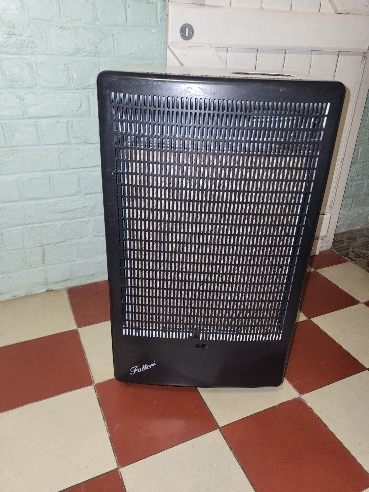Poêle à gaz catalytique Marque Fattori + Détecteur de CO, Enlèvement, Gaz
