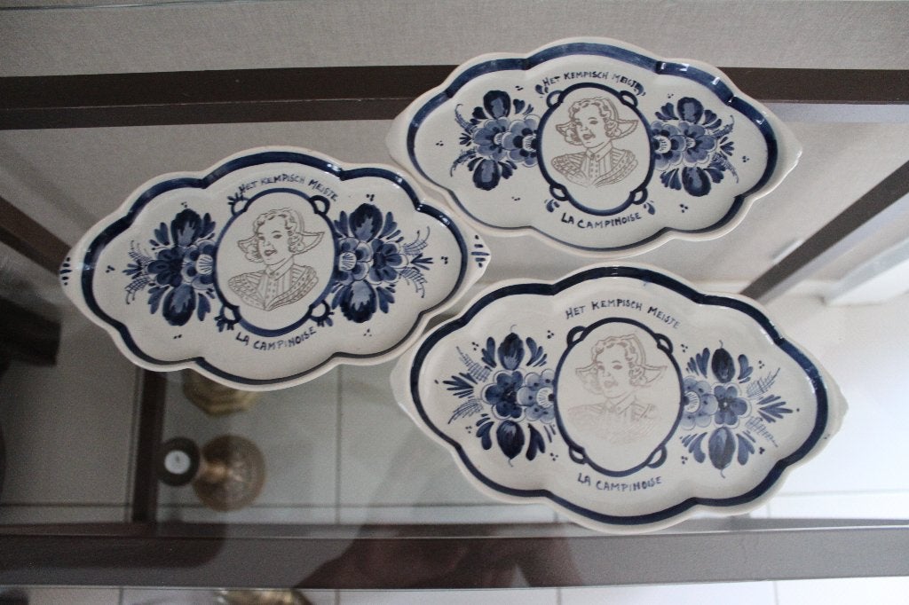 PLAT EN PORCELAINE  DELFT, Maison & Meubles, Enlèvement ou Envoi, Comme neuf, Pierre/céramique, Vintage