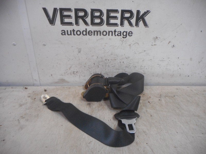 CEINTURE DE SECURITE ARRIERE DROITE BMW 3 serie (E36 / 4), Utilisé, BMW, Petuelring 130
80809  München, DE, Bayerische Motoren Werke AG