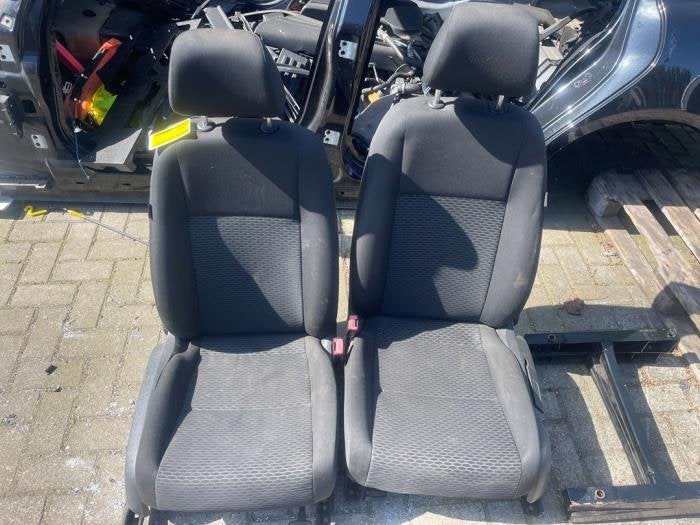 Voorstoelen links + rechts van een Volkswagen Caddy, Gebruikt, -, Volkswagen, -