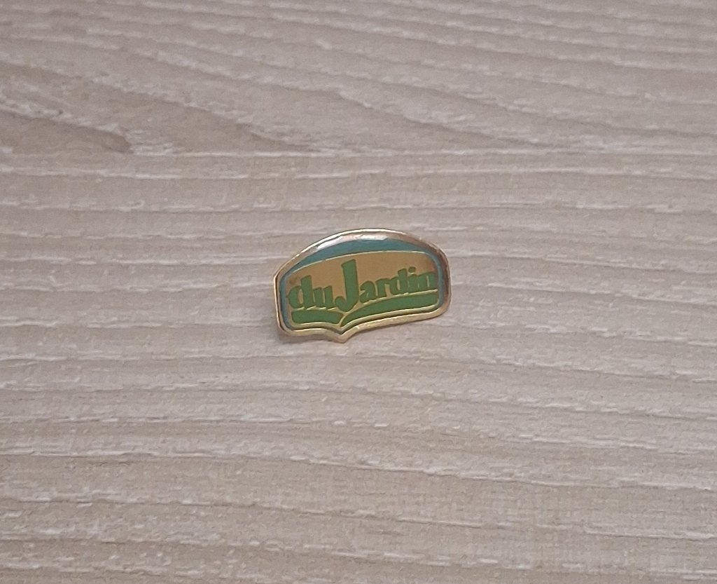 PIN - DU JARDIN - DUJARDIN, Verzamelen, Speldjes, Pins en Buttons, Verzenden, Gebruikt, Overige onderwerpen, Speldje of Pin