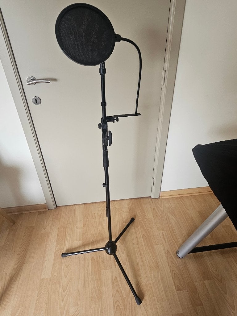 Microfoon Devine BM 100 + Statief Micro + Statief Partituur, Muziek en Instrumenten, Ophalen, Zo goed als nieuw, Studiomicrofoon