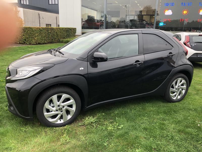 Toyota Aygo X Active, Achat, 998 cm³, Entreprise, 110 g/km