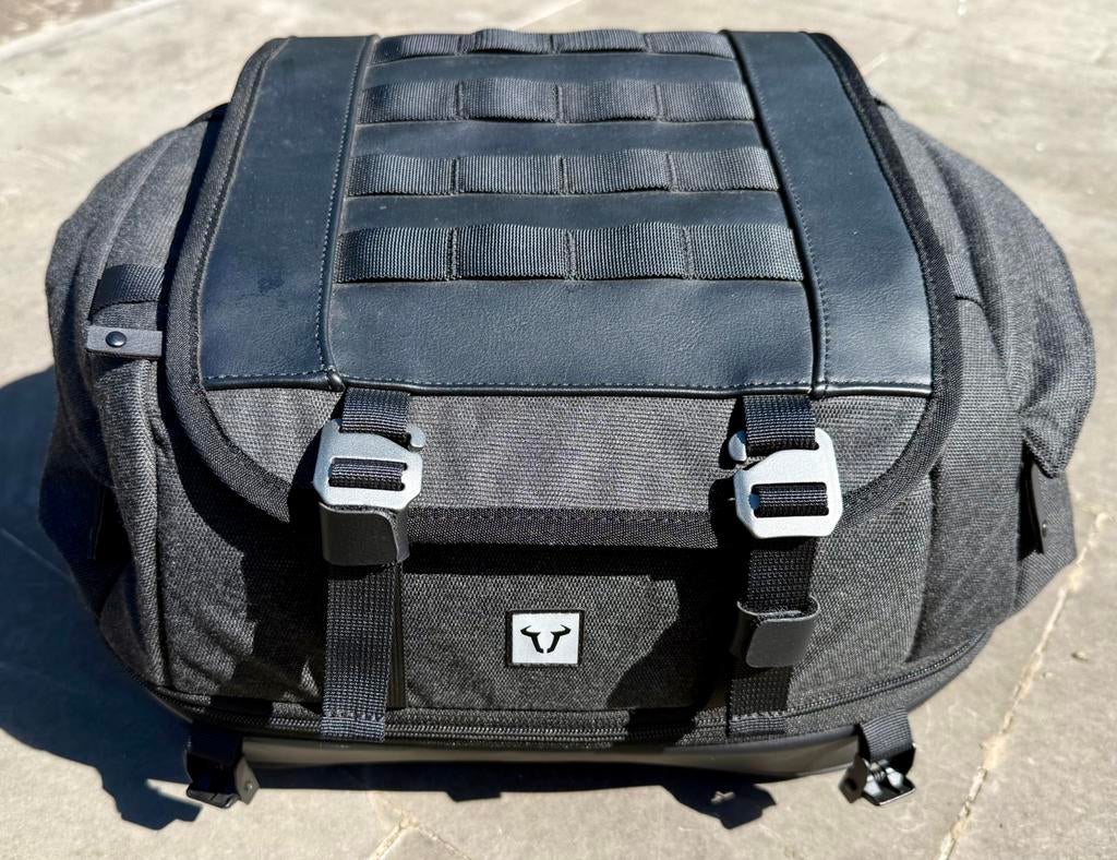 SW Motech legend Gear tail bag, Motoren, Ophalen, Zo goed als nieuw
