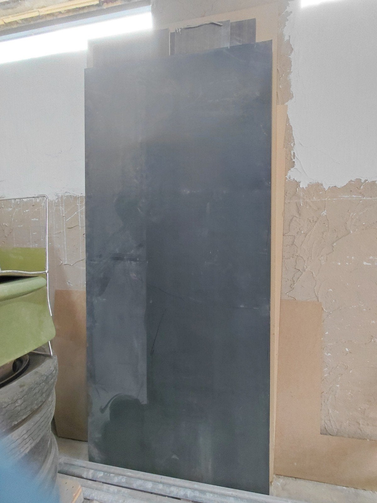 Zwarte mdf plaat  2m80 x1m25 x 20 mm, Doe-het-zelf en Bouw, Plinten en Afwerking, Ophalen