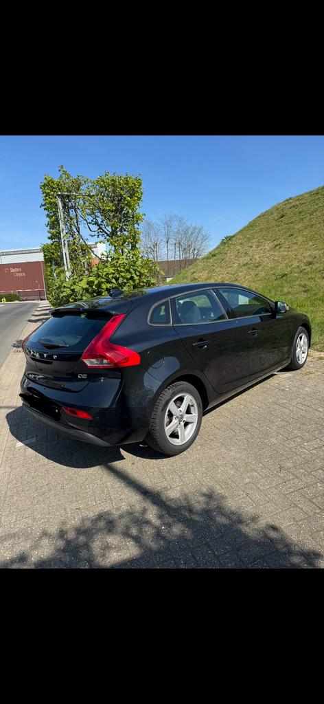 Volvo V40 D2 1.6, Auto's, Volvo, Automaat, Euro 5, Zwart, Diesel