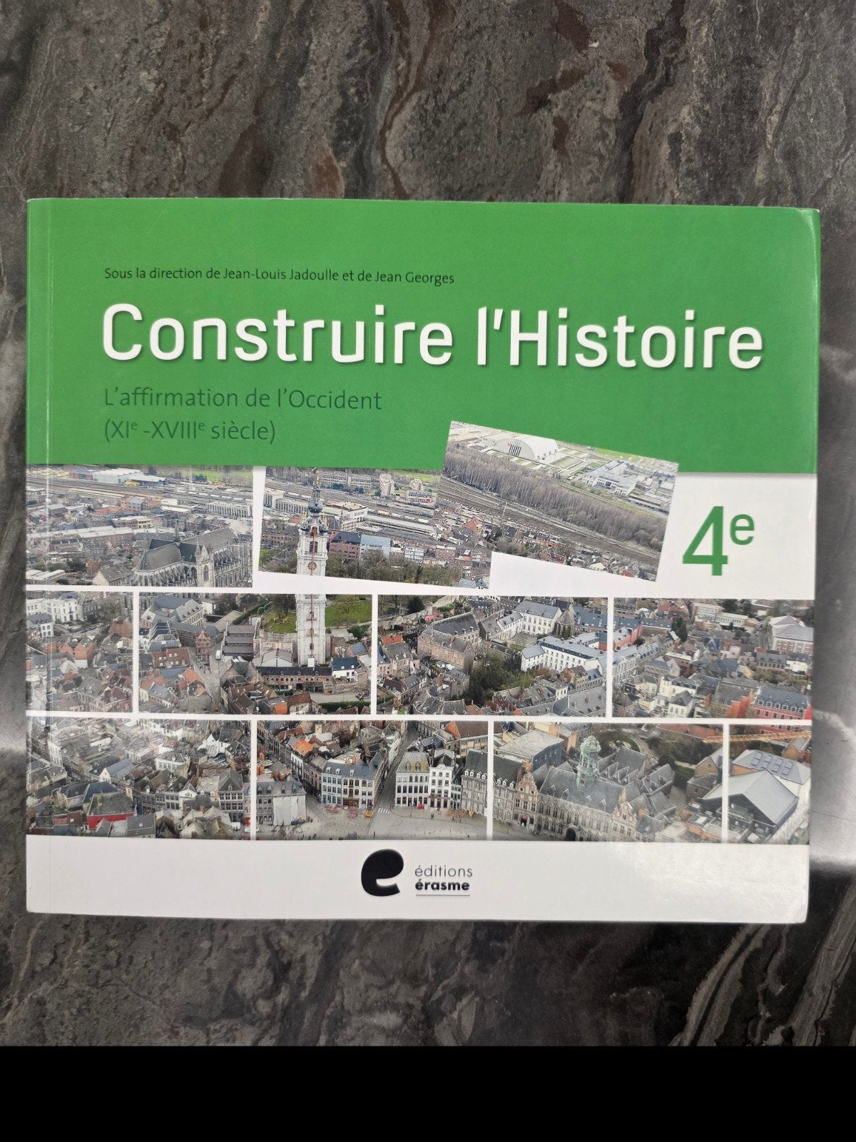 Construire l'histoire 4, Livres, Enlèvement, Histoire