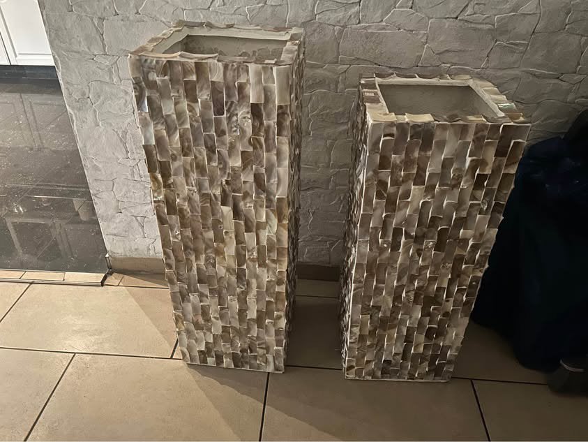 Colonnes/vases, Enlèvement, Comme neuf