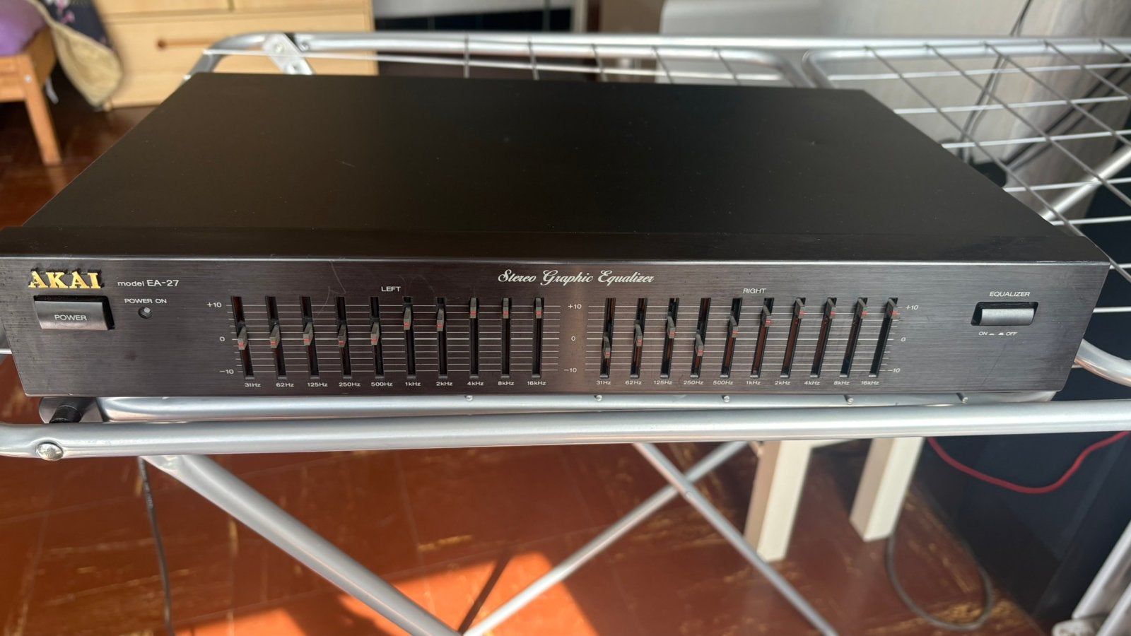 Akai - Equalizer Equalizer, Enlèvement ou Envoi, Comme neuf, Equalizer ou Égaliseur