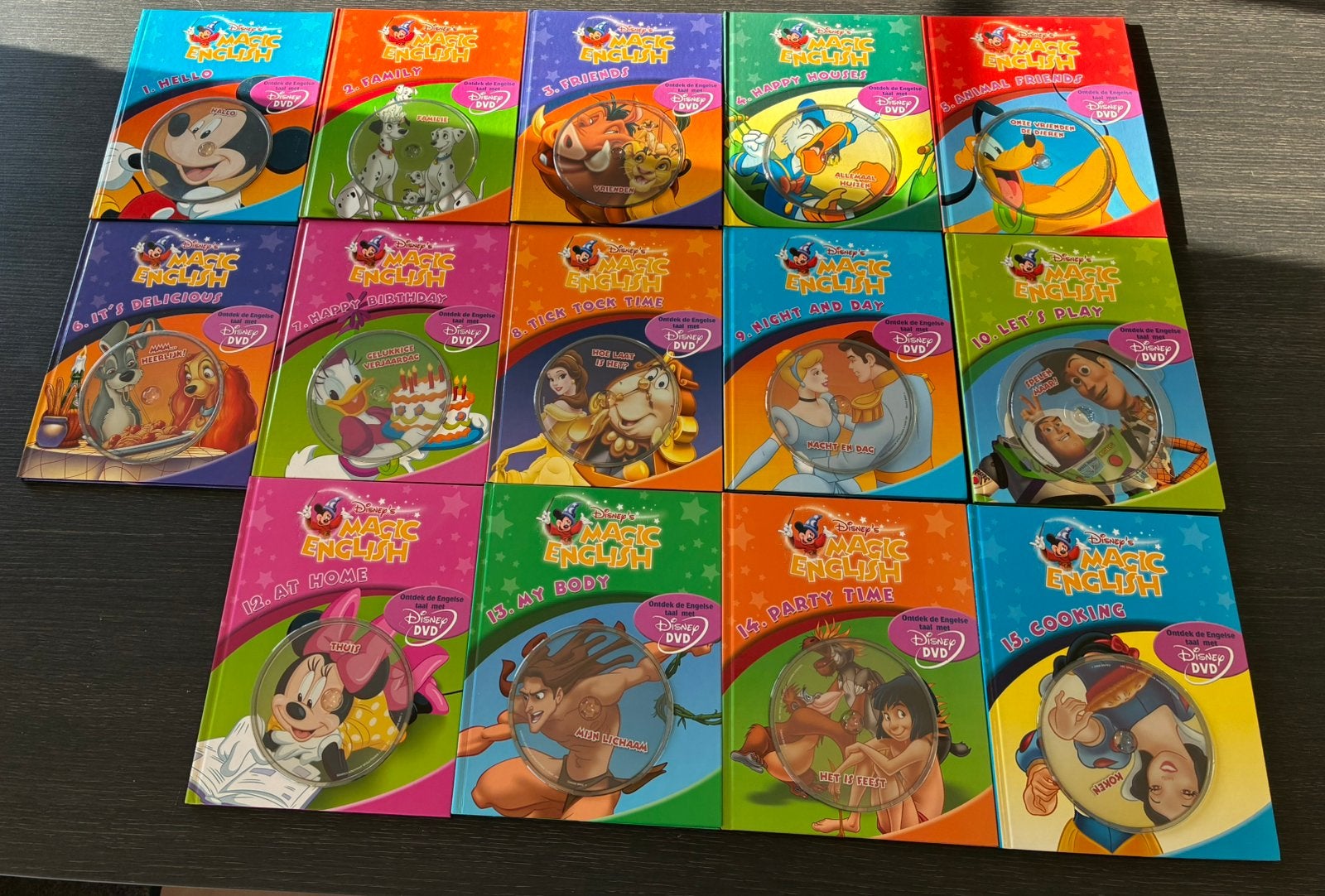 Disney Magic English. 14 boekjes met discs bijna compleet, Livres, Enlèvement, Comme neuf