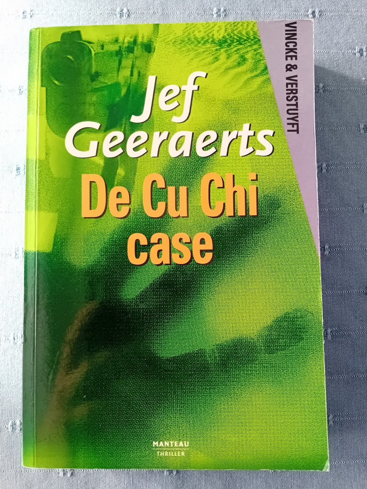 Jef Geeraerts - De Cu Chi case, Boeken, Godsdienst en Theologie, Ophalen of Verzenden, Gelezen