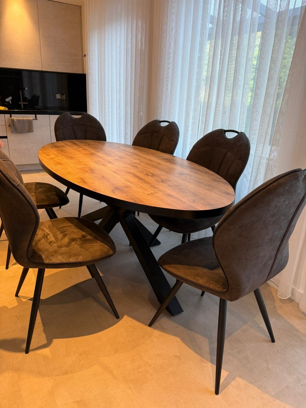 Eettafel ovaal 200 x 100cm + 6 stoelen, Ophalen, Zo goed als nieuw, 4 tot 6 stoelen
