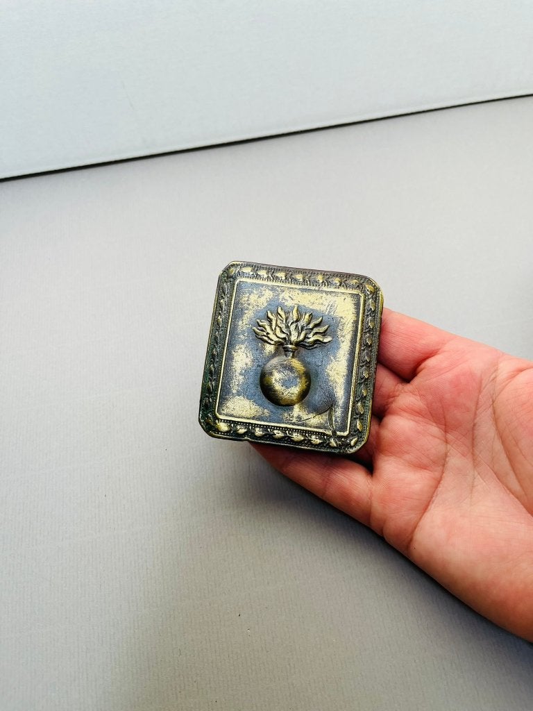 Antieke Belgische militaire gesp Au Fonson Bruxelles, Ophalen of Verzenden, Landmacht, Embleem of Badge