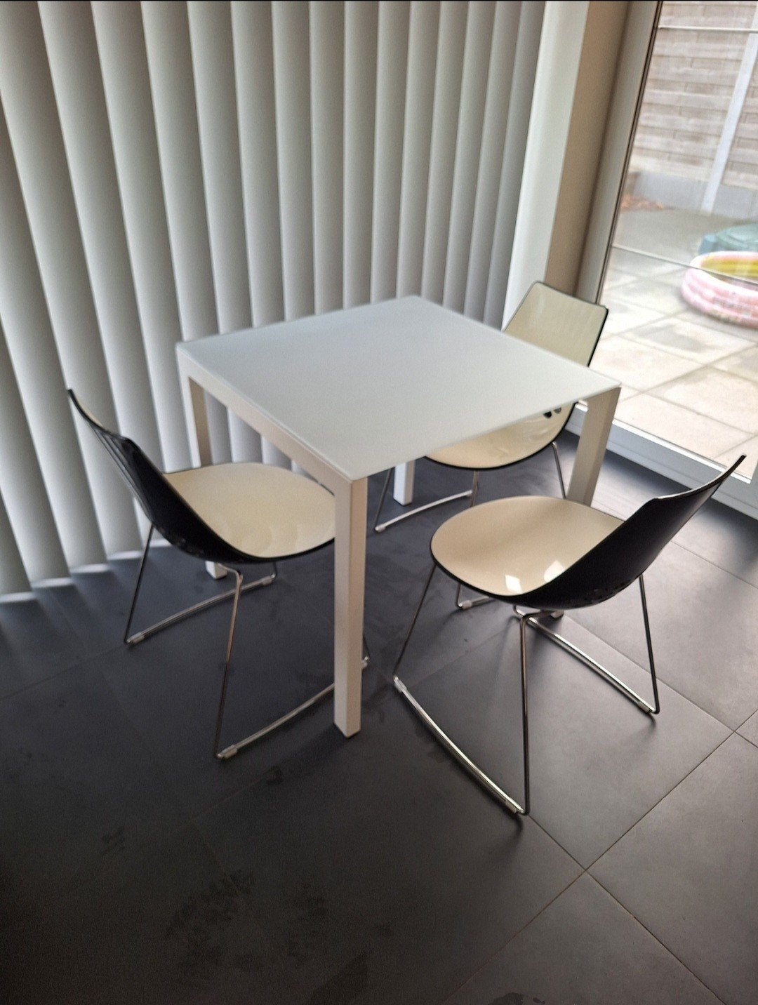 Eettafel 80cm x 80cm + stoelen, Quatre personnes, 50 à 100 cm, Carré, Verre