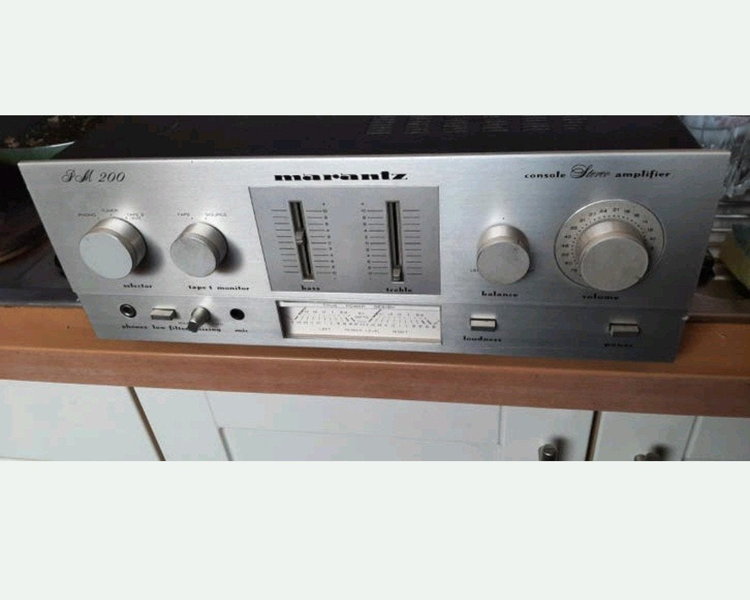 Versterker Marantz PM 200
Mooie werkende staat, Ophalen of Verzenden, Versterker