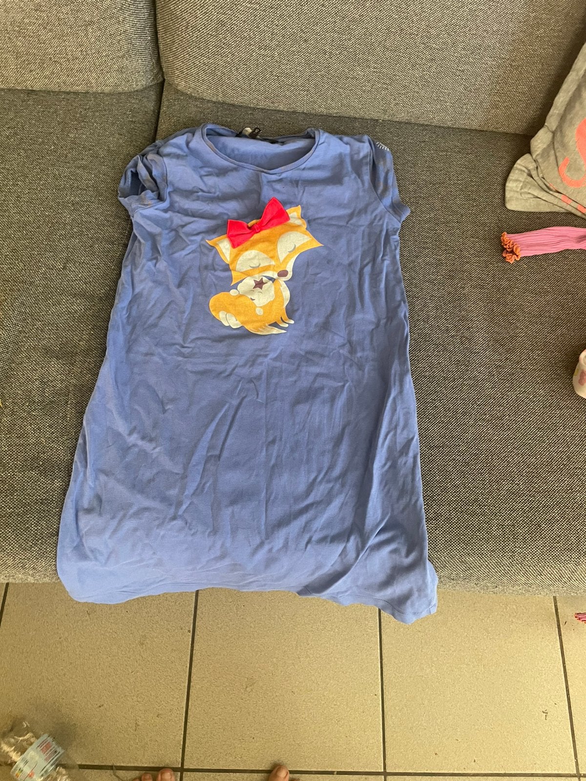 Kinderen en vrouwen kleding, Envoi