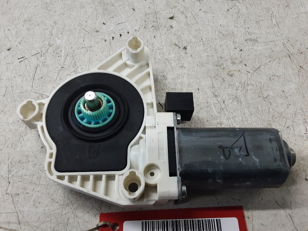 MOTEUR LEVE VITRE ELECTRIQUE AVANT DROIT Golf VII (AUA), Autos : Pièces & Accessoires, Volkswagen, Volkswagen AG, Utilisé, Kundenbetreuung@volkswagen.de