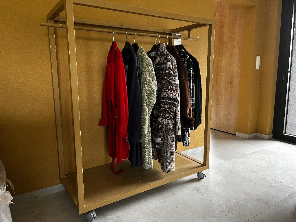 Kledingsrek - winkelinterieur, Kleding | Dames, Kledingrekken, Ophalen, Met wielen, Zo goed als nieuw