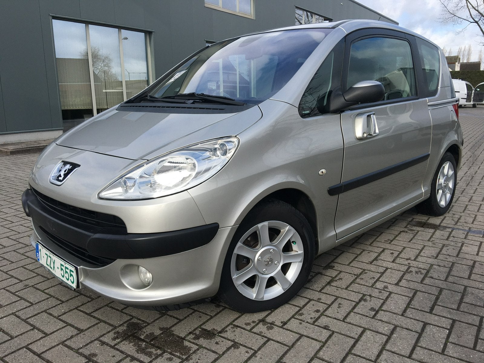 1007 1.4i Portes coulissantes/clim/AUTOMATIQUE!!!!!!, Argent ou Gris, Achat, Entreprise, Noir