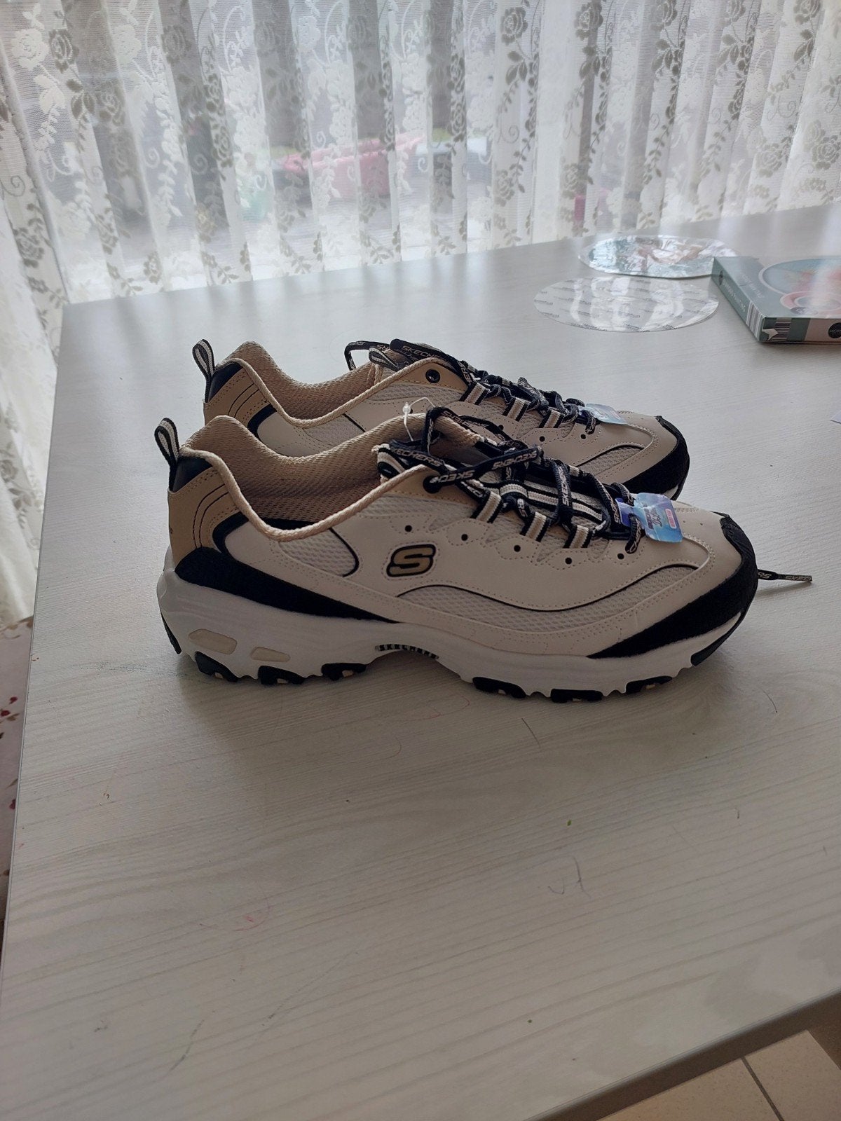 Damesschoenen van het merk Skechers, Vêtements | Femmes, Chaussures, Enlèvement ou Envoi