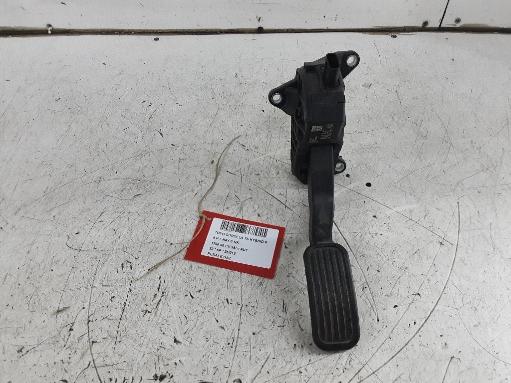 GASPEDAAL Toyota Corolla (E21) (01-2019/-) (7811002211), Gebruikt, Mevr. I. Hauben, Toyota, Rue de l'Espoir 34 34
4030  GRIVEGNÉE, BE